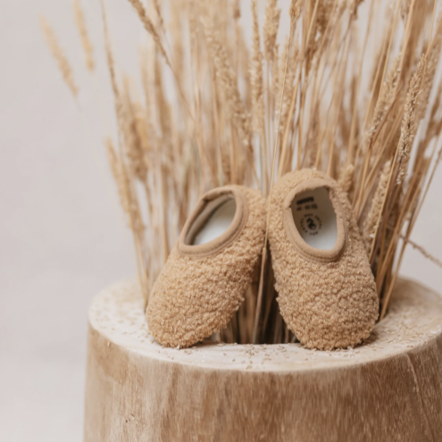 Kinder Hausschuhe, Baby Hausschuhe aus Baumwolle von Mrs. Ertha peanut
