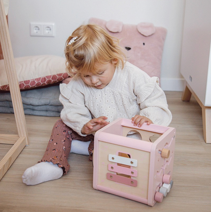 Motorikwürfel aus Holz rosa - ab 18 Monaten
