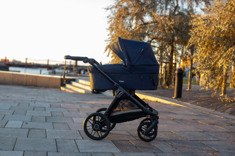 Emmaljunga Kinderwagen SENTO PRO FLAT+ Urban Dark Navy