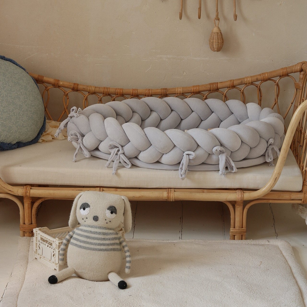 2 in 1 Babynest &amp; Bettschlange Samt hellgrau